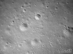 嫦娥五号拍下的月球高清大片